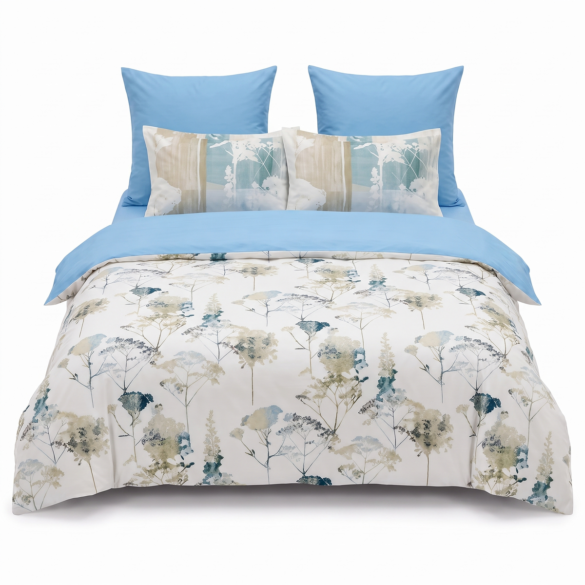 Komplet pościeli z gumką w kolorze białym i niebieskim, w kwiaty — widok z przodu
